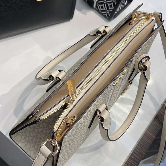 Michael Kors Sheila Medium Signature Logo and Metallic Satchel Crossbody Center - Picture 8 of 16